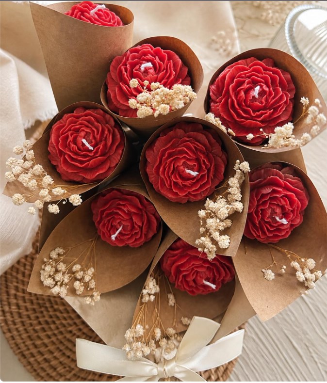 Artisan Rustic Red Rose Candle Cone Bouquet